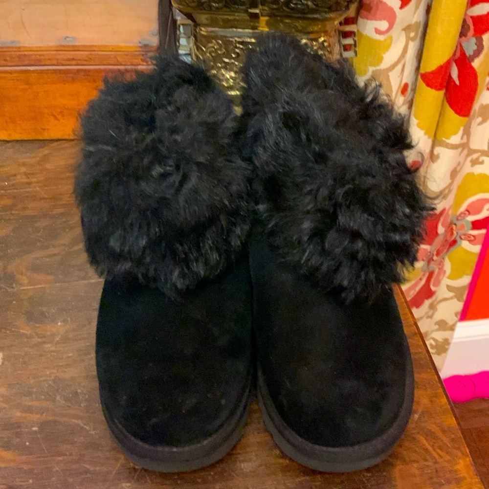 UGG Valentina Black Short Sheepskin Cuff Boots
